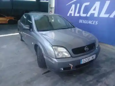 Veículo de Sucata opel vectra c (z02) 2.2 dti 16v (f69) do ano 2003 alimentado y22dtr