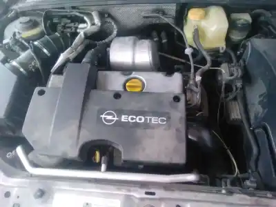 Veículo de Sucata opel vectra c (z02) 2.2 dti 16v (f69) do ano 2003 alimentado y22dtr