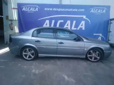 Veículo de Sucata opel vectra c (z02) 2.2 dti 16v (f69) do ano 2003 alimentado y22dtr