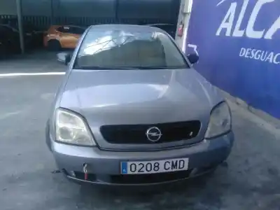 Veículo de Sucata opel vectra c (z02) 2.2 dti 16v (f69) do ano 2003 alimentado y22dtr