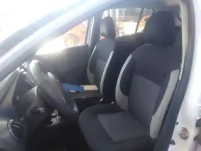 Veicolo di demolizione dacia sandero ii 1.2 dell'anno 2016 alimentato d4f 732