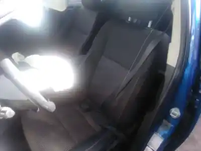 Scrapping Vehicle TOYOTA AURIS (_E18_) 1.6 (ZRE181_, ZRE185_) of the year 2014 powered 1ZR