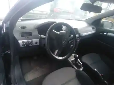 Veículo de Sucata opel                                               astra h gtc (a04)                                                                                                                                                                                                                                          1.7 cdti (l08) do ano 2006 alimentado z 17 dth