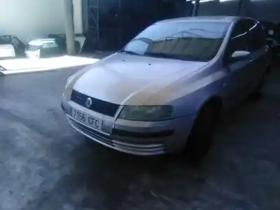 Veículo de Sucata fiat stilo (192_) 1.6 16v (192_xb1a) do ano 2003 alimentado 182 b6.000