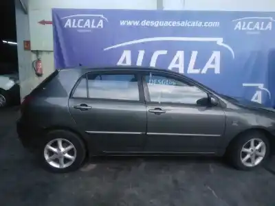Veicolo di demolizione toyota corolla (_e12_) 2.0 d-4d (cde120r_, cde120l_) dell'anno 2004 alimentato 1cd-ftv