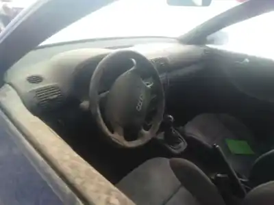 Здавання транспортного засобу audi a3 (8l1) 1.8 року 1999 потужний agn,apg