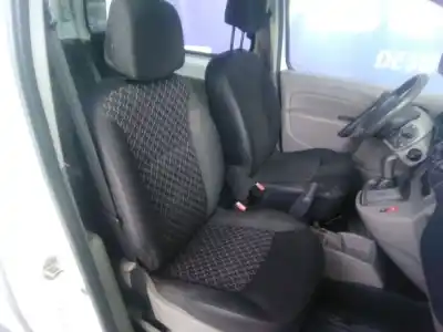 Scrapping Vehicle renault kangoo / grand kangoo ii (kw0/1_) 1.5 dci 70 (kw0v, kw0a) of the year 2011 powered k9k 800,k9k 802