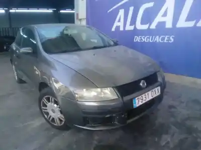 Veículo de Sucata fiat stilo (192_) 1.4 16v (192axh1b, 192bxh1b) do ano 2006 alimentado 843a1000
