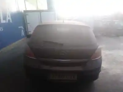 Veículo de Sucata opel astra h classic fastback (a04) 1.7 cdti (l48) do ano 2004 alimentado 17 d