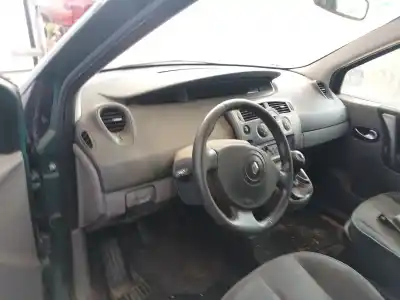 Scrapping Vehicle RENAULT SCÉNIC II (JM0/1_) 1.5 DCI (JM0F) of the year 2003 powered K9K D7
