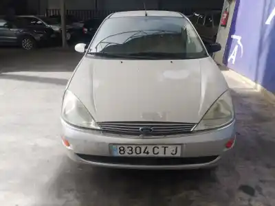 Véhicule à la ferraille ford                                               focus (daw, dbw)                                                                                                                                                                                                                                           1.8 turbo di / tddi                                                                                                                                                                                                                                        de l'année 2000 alimenté c9da