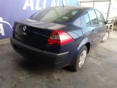 Vehículo de desguace renault                                            megane ii sedán (lm0/1_)                                                                                                                                                                                                                                   1.9 cdi                                                                                                                                                                                                                                                    del año 2006 con motor f9q 800