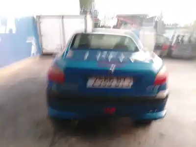 Sloopvoertuig peugeot                                            206 cc (2d)                                                                                                                                                                                                                                                2.0 s16                                                                                                                                                                                                                                                    van het jaar 2002 aangedreven rfn