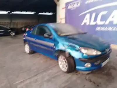 Sloopvoertuig peugeot                                            206 cc (2d)                                                                                                                                                                                                                                                2.0 s16                                                                                                                                                                                                                                                    van het jaar 2002 aangedreven rfn