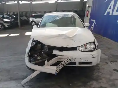 Veículo de Sucata volkswagen golf iv (1j1) 1.9 tdi do ano 2000 alimentado agr,alh