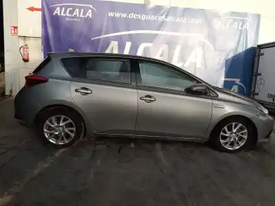 Veículo de Sucata toyota auris (_e18_) 1.8 hybrid (zwe186_) do ano 2018 alimentado 2zr-fxe