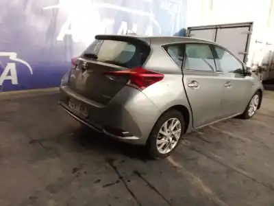 Veículo de Sucata toyota auris (_e18_) 1.8 hybrid (zwe186_) do ano 2018 alimentado 2zr-fxe
