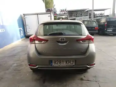Veículo de Sucata toyota auris (_e18_) 1.8 hybrid (zwe186_) do ano 2018 alimentado 2zr-fxe