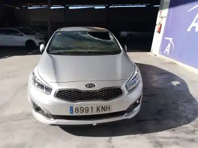 Veicolo di demolizione kia cee'd (jd) 1.6 crdi 136 dell'anno 2018 alimentato d4fb