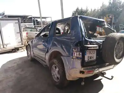 Véhicule à la ferraille mitsubishi montero iii canvas top (v6_w, v7_w) 3.2 di-d (v68w, v78w) de l'année 2001 alimenté 4m41