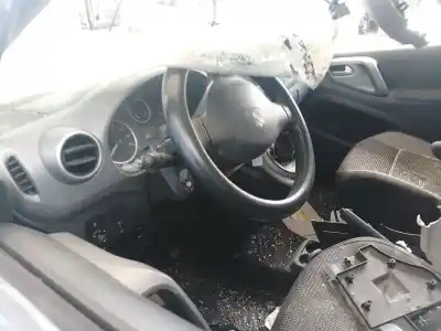 Veículo de Sucata peugeot partner tepee 1.6 bluehdi 100 do ano 2017 alimentado bhy (dv6fd)