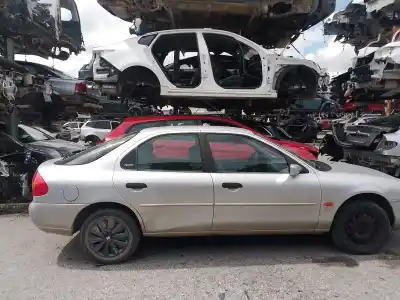 Veicolo di demolizione FORD MONDEO II (BAP) 1.8 TD dell'anno 2000 alimentato RFN