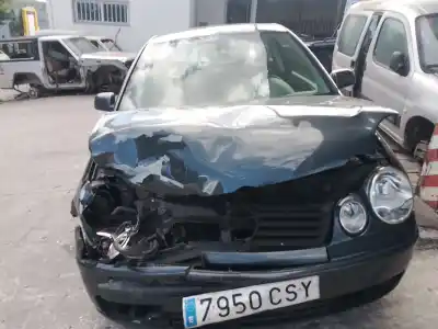Verschrottungsfahrzeug volkswagen polo (9n_, 9a_) 1.9 sdi des jahres 2004 angetrieben asy