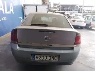 Veículo de Sucata opel vectra c (z02) 1.9 cdti (f69) do ano 2005 alimentado z 19 dt