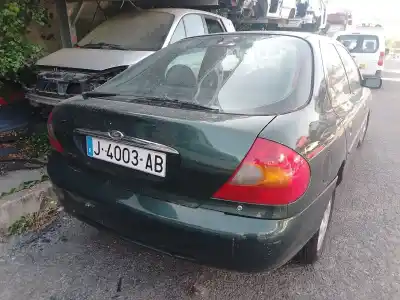 Veículo de Sucata ford mondeo ii (bap) 2.0 i do ano 1998 alimentado ngb