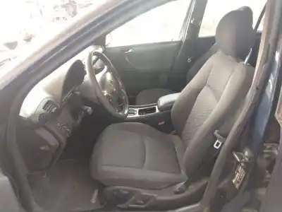 Veículo de Sucata MERCEDES CLASE C (W203)  do ano 2002 alimentado OM 611.962