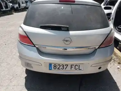 Veículo de Sucata opel astra h (a04) 1.7 cdti (l48) do ano 2006 alimentado z 17 dth