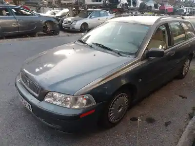 Scrapping Vehicle volvo v40 ranchera familiar (645) 1.9 di of the year 2002 powered d 4192 t3
