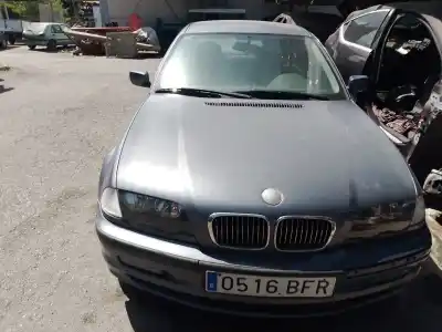 Здавання транспортного засобу BMW 3 (E46)  року 2001 потужний 22-6S-1