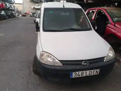 Veicolo di demolizione OPEL COMBO FURGONETA/MONOVOLUMEN  dell'anno 2005 alimentato Z 13 DT