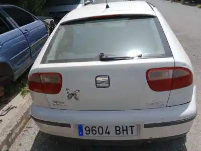 Scrapping Vehicle seat leon (1m1) 1.9 tdi of the year 2001 powered asv