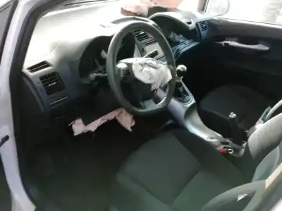 Veículo de Sucata toyota auris (_e15_) 1.4 d-4d (nde150_) do ano 2012 alimentado 1nd-tv