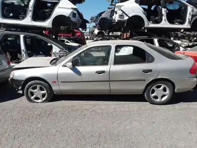Veículo de Sucata ford mondeo ii (bap) 1.8 i do ano 1998 alimentado rkb,rkf,rkh,rkj,rkk