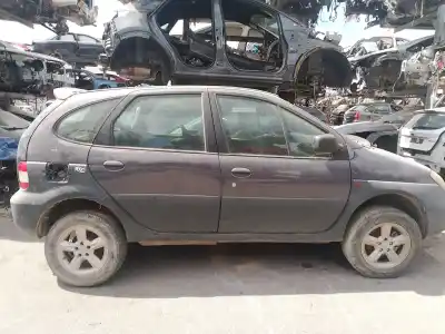 Vehicul casat renault scénic i monospace (ja0/1_, fa0_) 1.9 dci rx4 al anului 2000 alimentat f9q k7