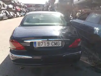 Здавання транспортного засобу jaguar x-type i (x400) 3.0 v6 a las 4 ruedas року 2003 потужний awb