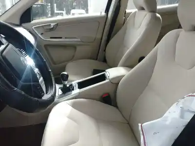 Sloopvoertuig VOLVO XC60 I SUV (156)  van het jaar 2010 aangedreven D5244T