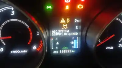 Veículo de Sucata MITSUBISHI ASX (GA_W_) 1.8 DI-D (GA6W) do ano 2011 alimentado 4N13