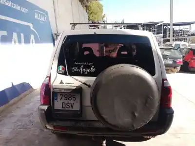 Veículo de Sucata mitsubishi montero iii (v7_w, v6_w) 2.5 tdi (v64w, v74w) do ano 2005 alimentado 4d56-t