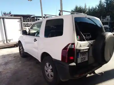 Veículo de Sucata mitsubishi montero iii (v7_w, v6_w) 2.5 tdi (v64w, v74w) do ano 2005 alimentado 4d56-t