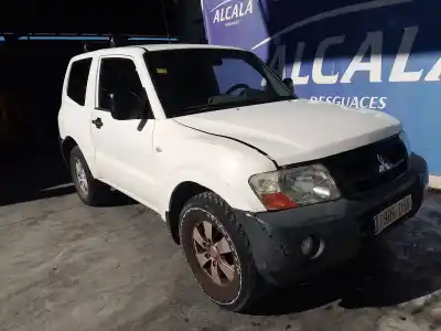 Veículo de Sucata mitsubishi montero iii (v7_w, v6_w) 2.5 tdi (v64w, v74w) do ano 2005 alimentado 4d56-t