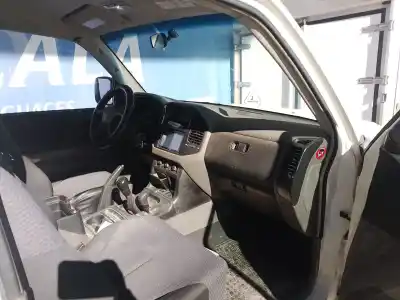 Veículo de Sucata mitsubishi montero iii (v7_w, v6_w) 2.5 tdi (v64w, v74w) do ano 2005 alimentado 4d56-t