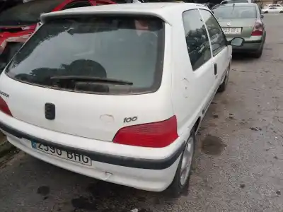 Sloopvoertuig peugeot 106 ii (1a_, 1c_) 1.5 d van het jaar 2001 aangedreven vjz