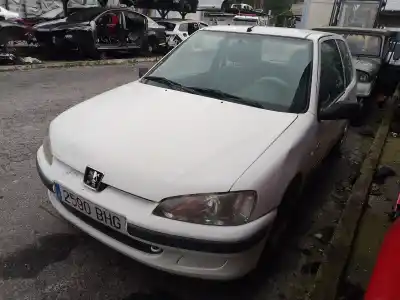 Sloopvoertuig PEUGEOT 106 II (1A_, 1C_)  van het jaar 2001 aangedreven VJZ