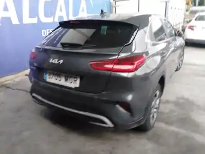Veículo de Sucata kia xceed (cd) 1.0 t-gdi do ano 2023 alimentado g3lc,g3le