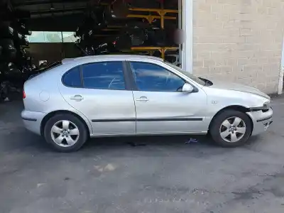 Scrapping Vehicle seat                                               leon                                                                                                                                                                                                                                                       (1m1) signo                                                                                                                                                                                                                                                of the year 2003 powered 