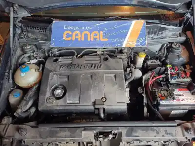 Veicolo di demolizione FIAT STILO (192) 1.9 JTD / 1.9 JTD 115 Active dell'anno 2001 alimentato 